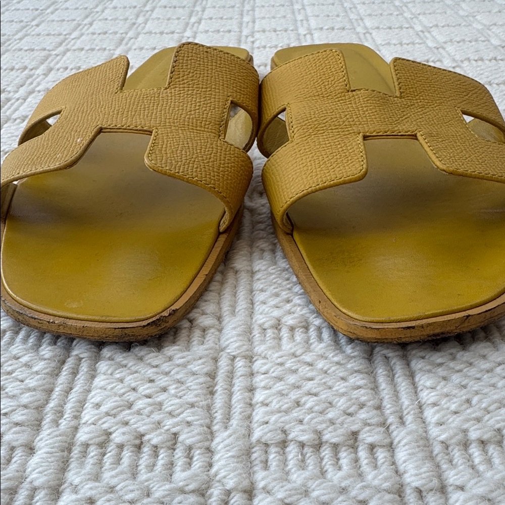 Hermes Oran Sandal - Picture 2 of 5